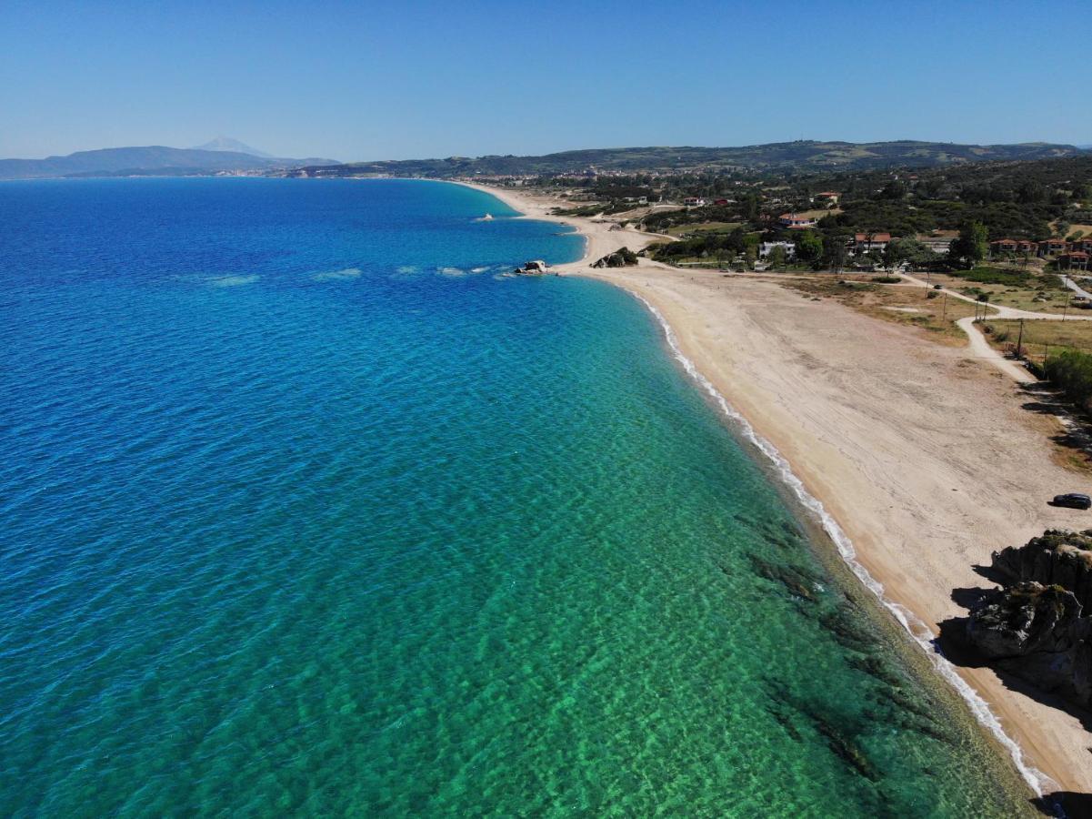 Dionysus Apartments & Suites Ierissos Exteriör bild