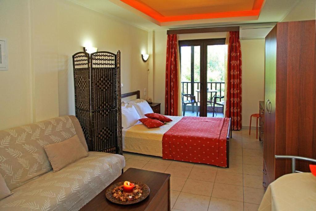 Dionysus Apartments & Suites Ierissos Exteriör bild