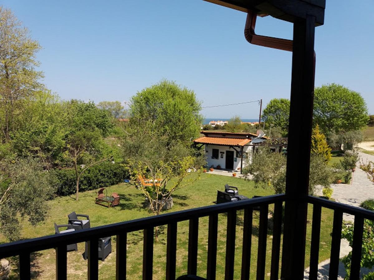 Dionysus Apartments & Suites Ierissos Exteriör bild